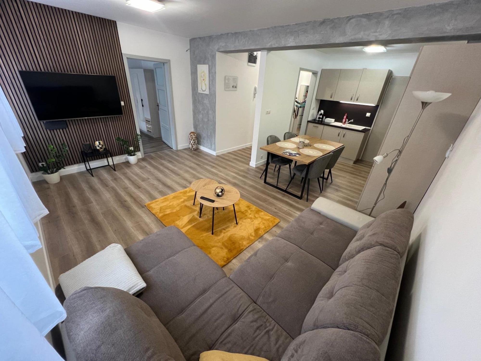 Garay26 Apartman Pecs Ngoại thất bức ảnh